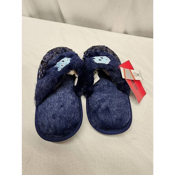 FOCO Women's Size Small 5-6 University of North Carolina Team Logo Ladies Sequin - Picture 3 of 6